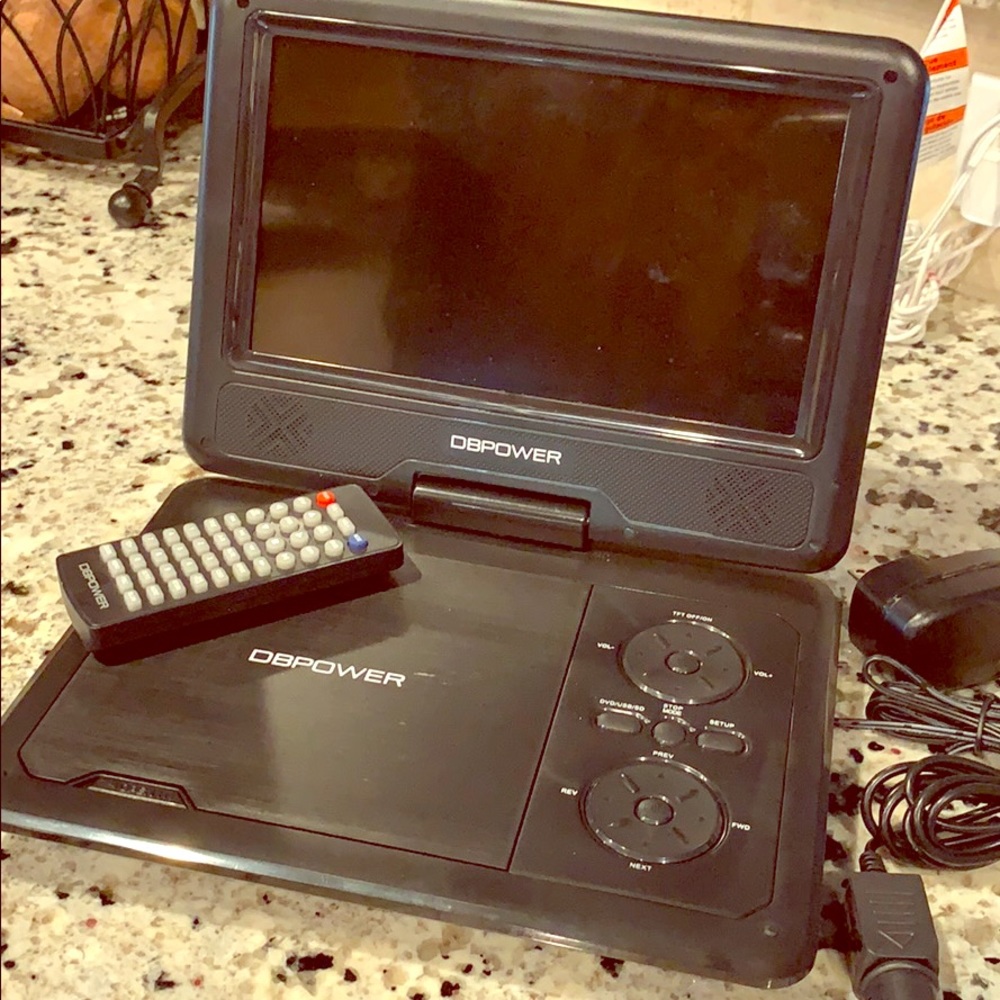 Portable 9in DVD player by DBPOWER